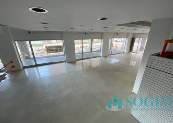 Foto 10 - Negozio Corso Unità Ditalia
 
15, Cantù - foto 10