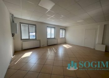 Foto interno 10 - Ufficio Via G. Garibaldi
 
42, Bregnano - foto 10