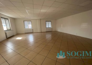 Foto interno 18 - Ufficio Via G. Garibaldi
 
42, Bregnano - foto 18