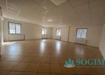 Foto interno 19 - Ufficio Via G. Garibaldi
 
42, Bregnano - foto 19