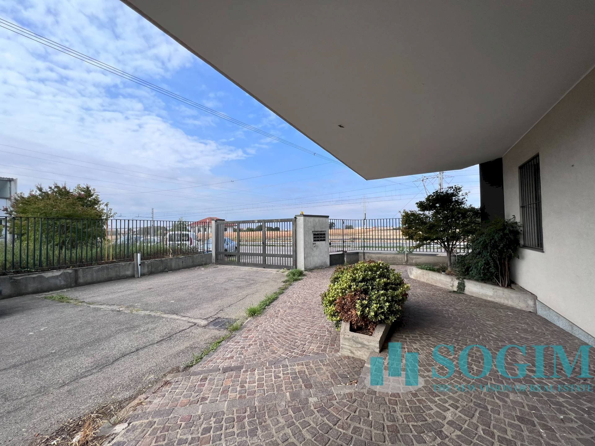 Esterno_2 - Office Via Cavour
 
1, Rovello Porro - photo 2