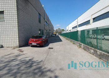 Esterno_4 - Warehouse Via della Cerca
 
17, Lurago Marinone - photo 5