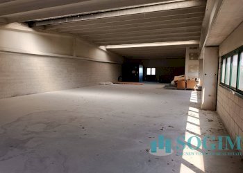 Interno_4 - Warehouse Via della Cerca
 
17, Lurago Marinone - photo 11