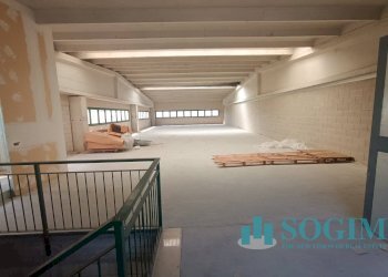 Interno_8 - Warehouse Via della Cerca
 
17, Lurago Marinone - photo 15