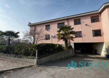 Foto 2 - Ufficio Via Canturino
 
22, Vertemate con Minoprio - foto 2