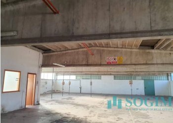 Foto 8 - Capannone Via Canturino
 
22, Vertemate con Minoprio - foto 8