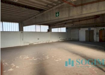 Foto 11 - Capannone Via Canturino
 
22, Vertemate con Minoprio - foto 11