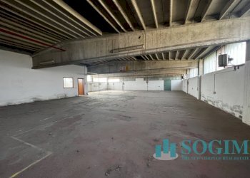 Foto 15 - Capannone Via Canturino
 
22, Vertemate con Minoprio - foto 15