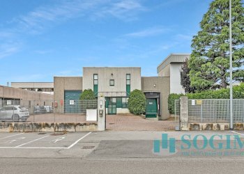 Esterno - Capannone Via strada di mezzo
12, Cirimido - foto 19