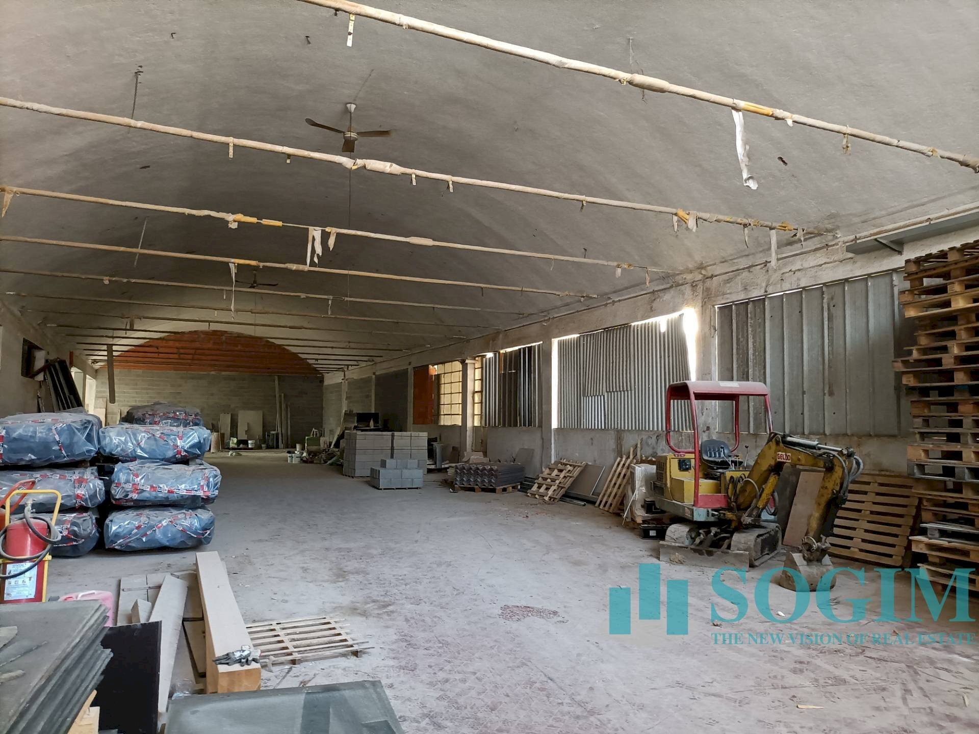 Foto 3 - Capannone via Carlo Bianchi
 
24, Inverigo - foto 3