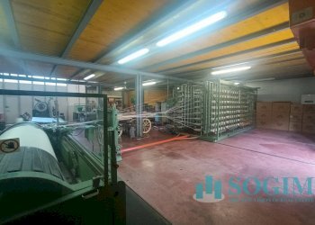 Interno_2 - Capannone Via caduti oltronesi
 
1, Oltrona di San Mamette - foto 4