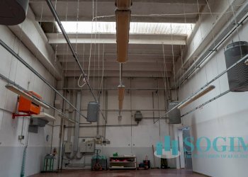 Foto 10 - Capannone Via caduti oltronesi
 
1, Oltrona di San Mamette - foto 10