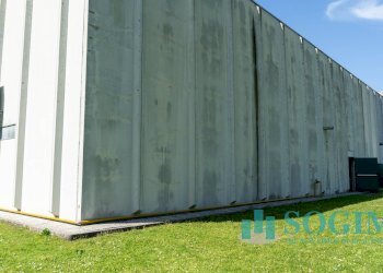 Foto 18 - Capannone Via caduti oltronesi
 
1, Oltrona di San Mamette - foto 18