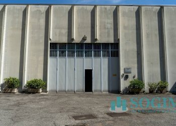 Foto 22 - Capannone Via caduti oltronesi
 
1, Oltrona di San Mamette - foto 22