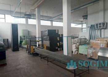 Interno - Capannone Via Risorgimento
 
1, Olgiate Comasco - foto 3