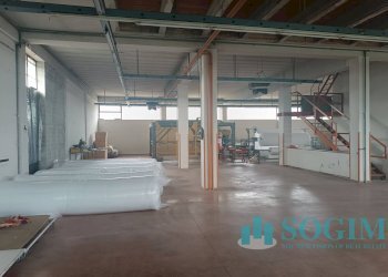 Interno_4 - Capannone Via Risorgimento
 
1, Olgiate Comasco - foto 7