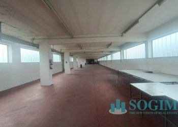 Interno_15 - Capannone Via Risorgimento
 
1, Olgiate Comasco - foto 18