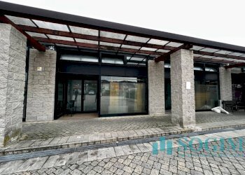 Foto 3 - Magazzino via ticino, Senna Comasco - foto 3