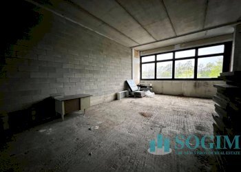 Foto 4 - Magazzino via ticino, Senna Comasco - foto 4