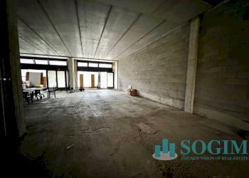 Foto 7 - Magazzino via ticino, Senna Comasco - foto 7