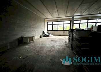 Foto 9 - Magazzino via ticino, Senna Comasco - foto 9