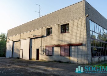 Esterno_1 - Capannone Via Grigne
 
1, Locate Varesino - foto 1