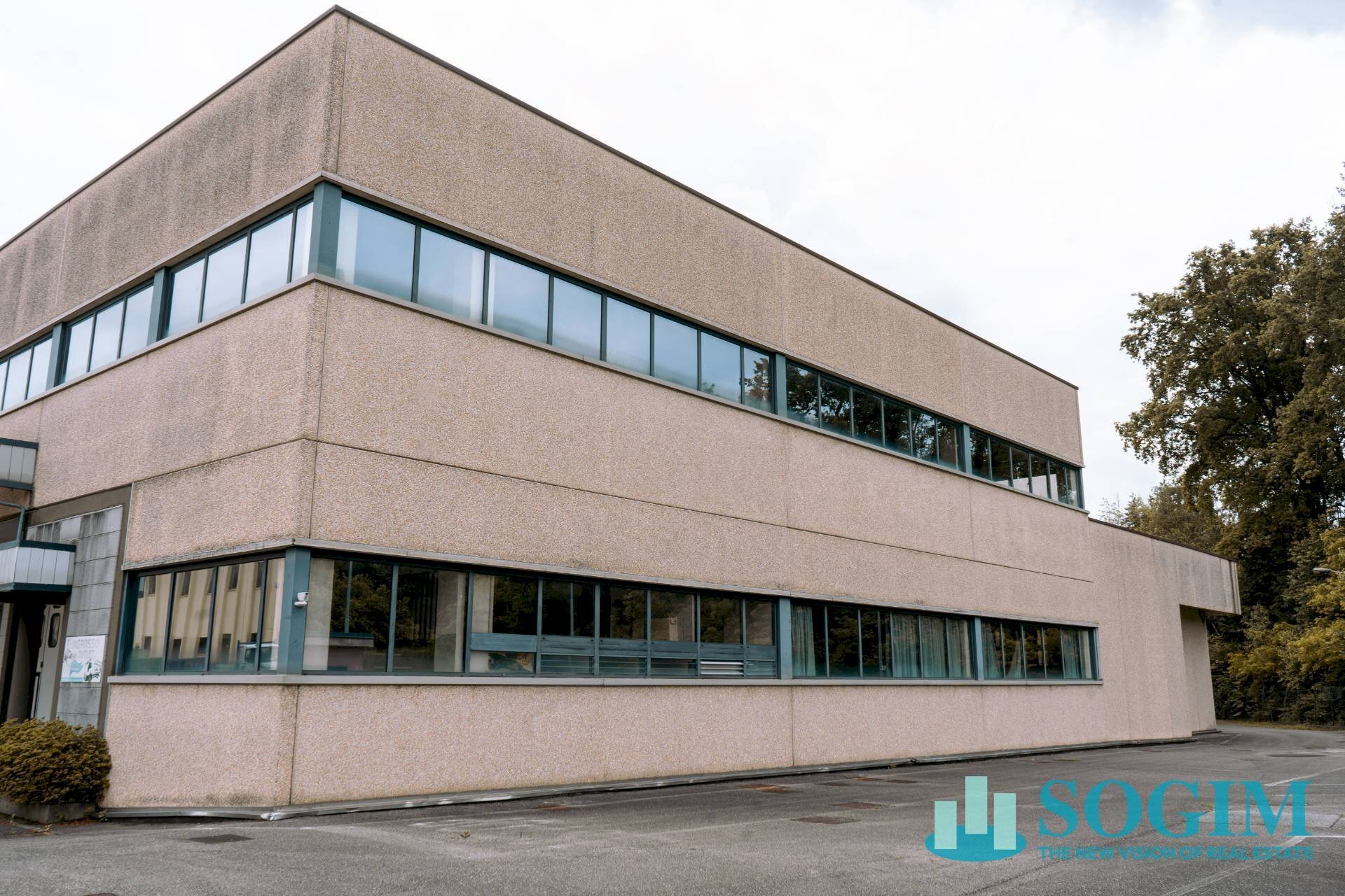 Esterno_1 - Capannone Via Cascina Bella
 
1, Olgiate Comasco - foto 2