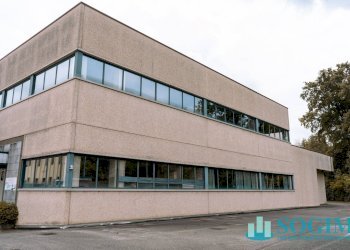 Esterno_1 - Capannone Via Cascina Bella
1, Olgiate Comasco - foto 2