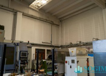 Capannone_4 - Capannone via E. Tarantelli
 
17, Mozzate - foto 6