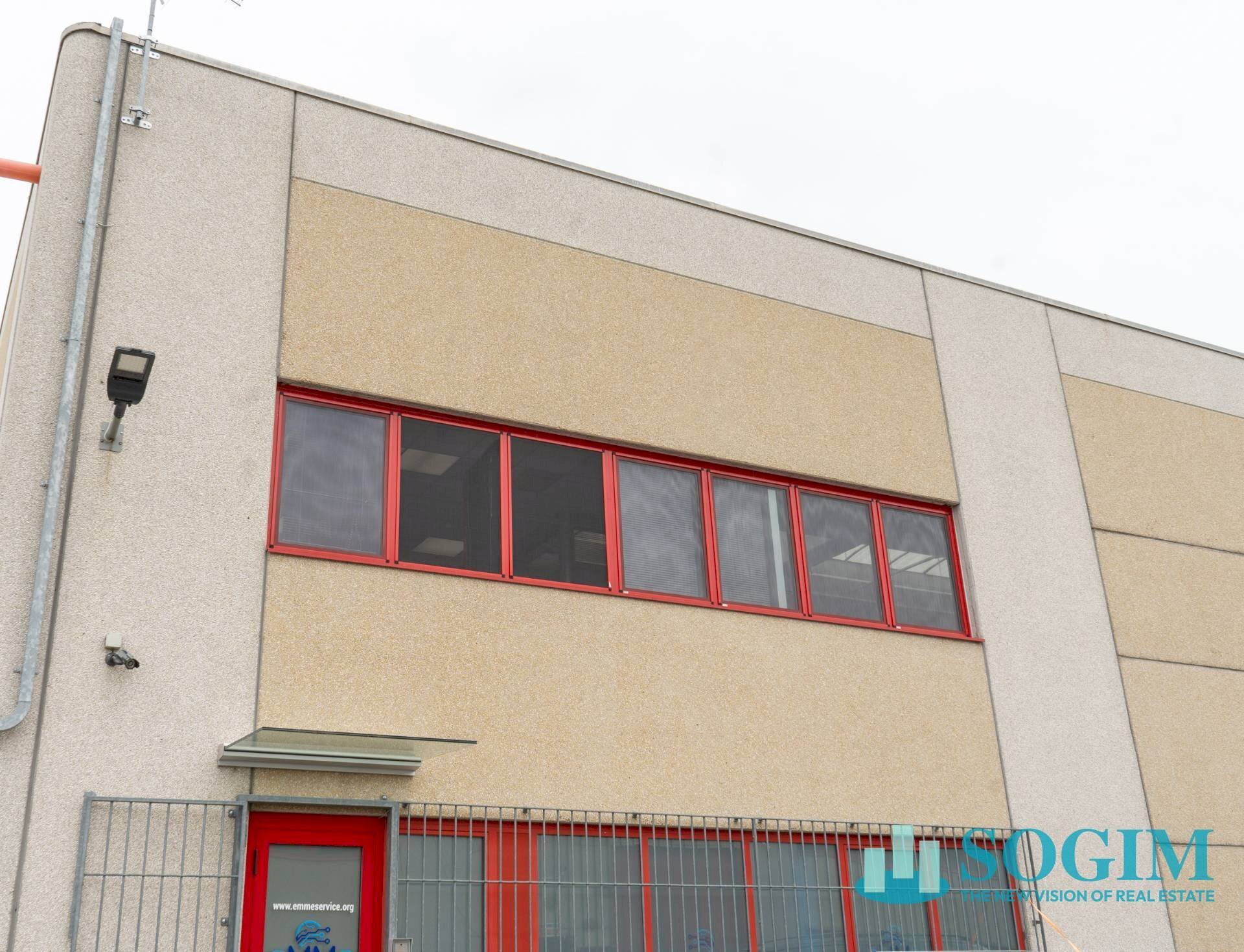 Esterno_1 - Capannone Isonzo
 
14, Turate - foto 2