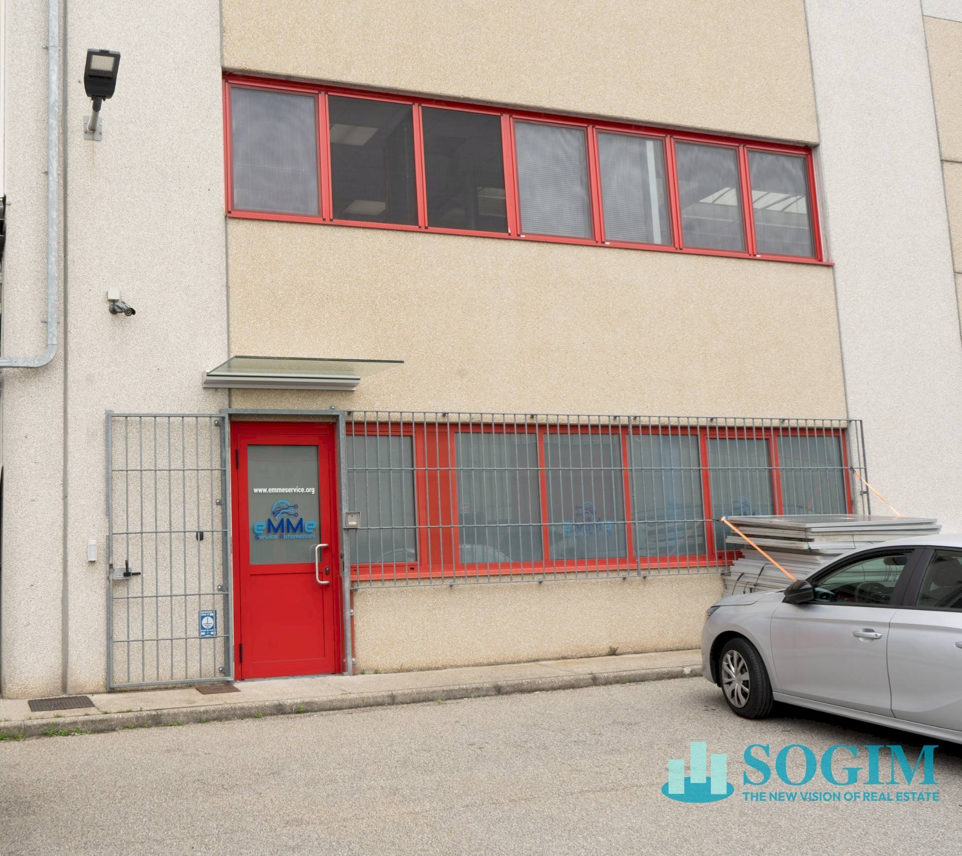 Esterno_2 - Capannone Isonzo
 
14, Turate - foto 3