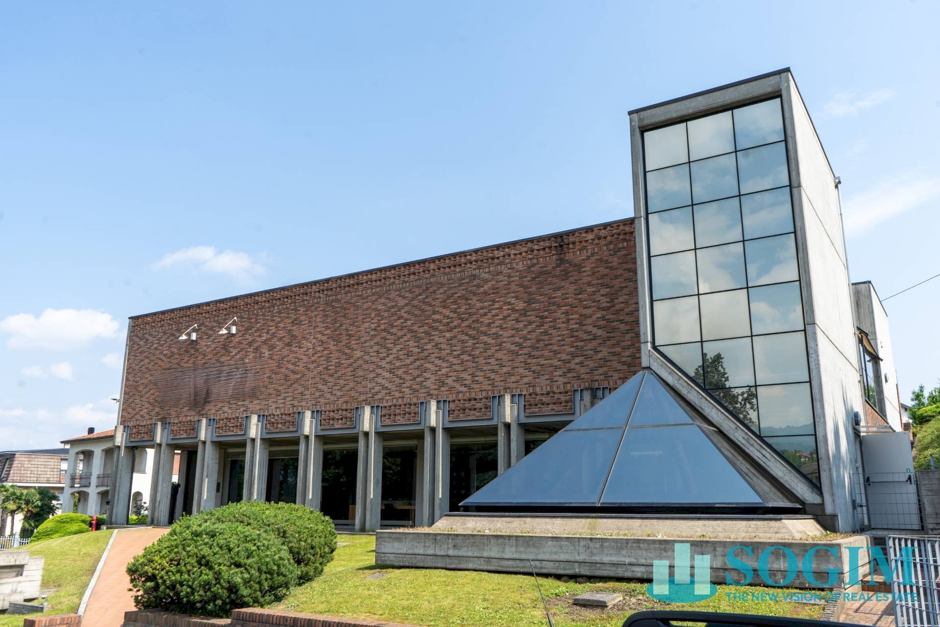 Foto 1 - Locale Commerciale Via Don Minzoni, Alzate Brianza - foto 1