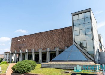 Foto 1 - Commercial Premises Via Don Minzoni, Alzate Brianza - photo 1