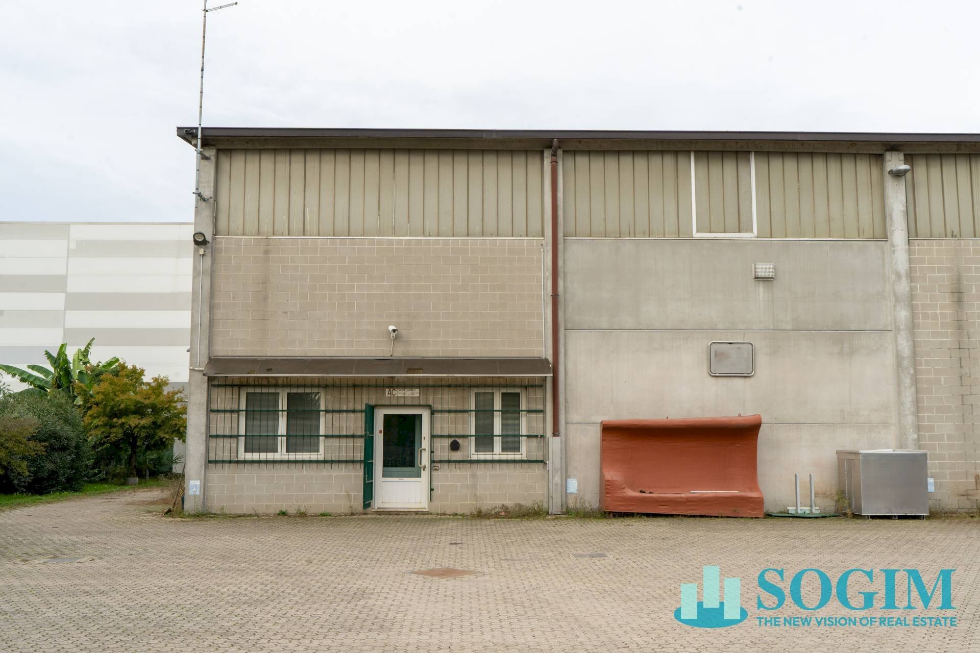 Esterno principale - Capannone Via dell'artigianato, Turate - foto 1