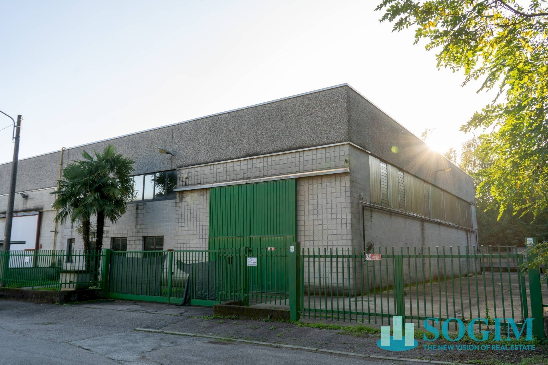 Esterno - Shed Via Adamello
19, Locate Varesino - photo 3