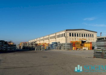Esterno - Capannone Via dell'artigianato
5, Turate - foto 1