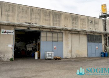 Esterno - Capannone Via Anna Frank, Mozzate - foto 1