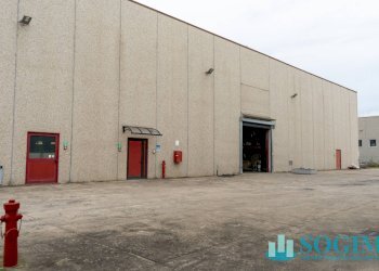 Esterno - Capannone Via Falcone, Mozzate - foto 1