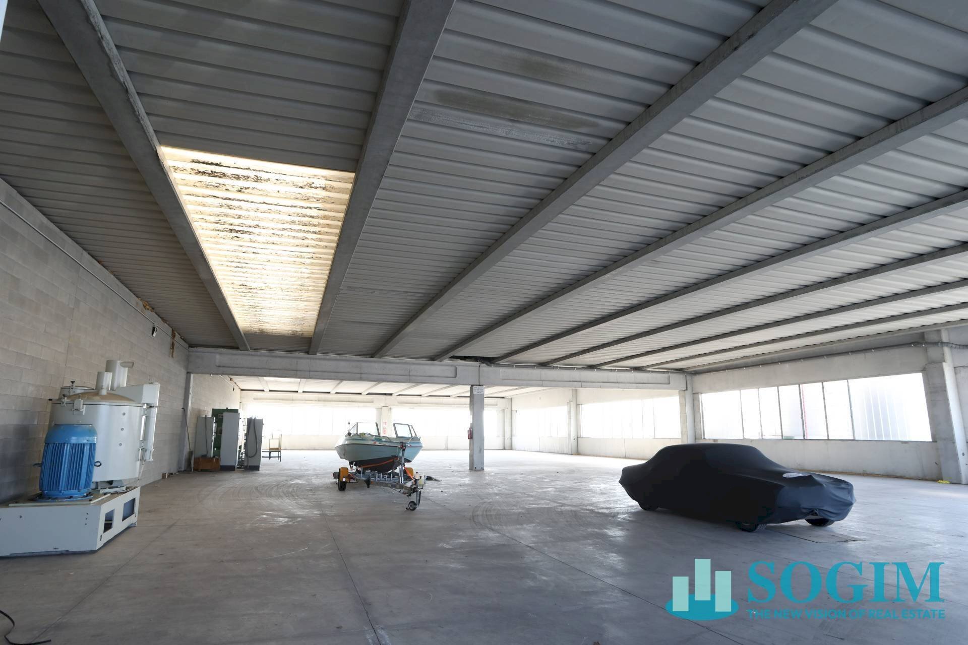 Interno - Capannone Via Anna frank
 
1, Mozzate - foto 2