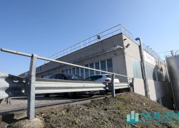 Esterno_2 - Capannone Via Anna frank
 
1, Mozzate - foto 20