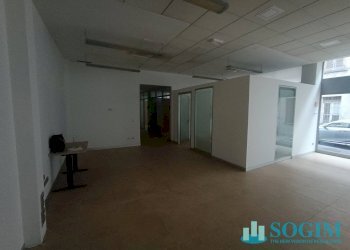 Foto 4 - Commercial Premises Via Varesina
 
1, Lurate Caccivio - photo 4