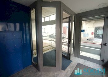 Foto 15 - Commercial Premises Via Varesina
 
1, Lurate Caccivio - photo 15