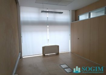 Foto 16 - Commercial Premises Via Varesina
 
1, Lurate Caccivio - photo 16