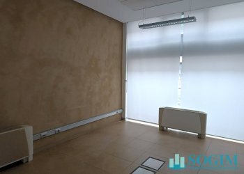 Foto 18 - Commercial Premises Via Varesina
 
1, Lurate Caccivio - photo 18