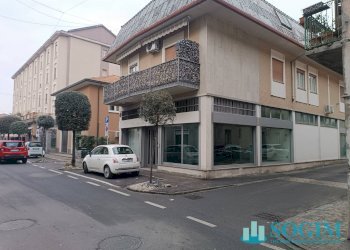 Foto 22 - Commercial Premises Via Varesina
 
1, Lurate Caccivio - photo 22