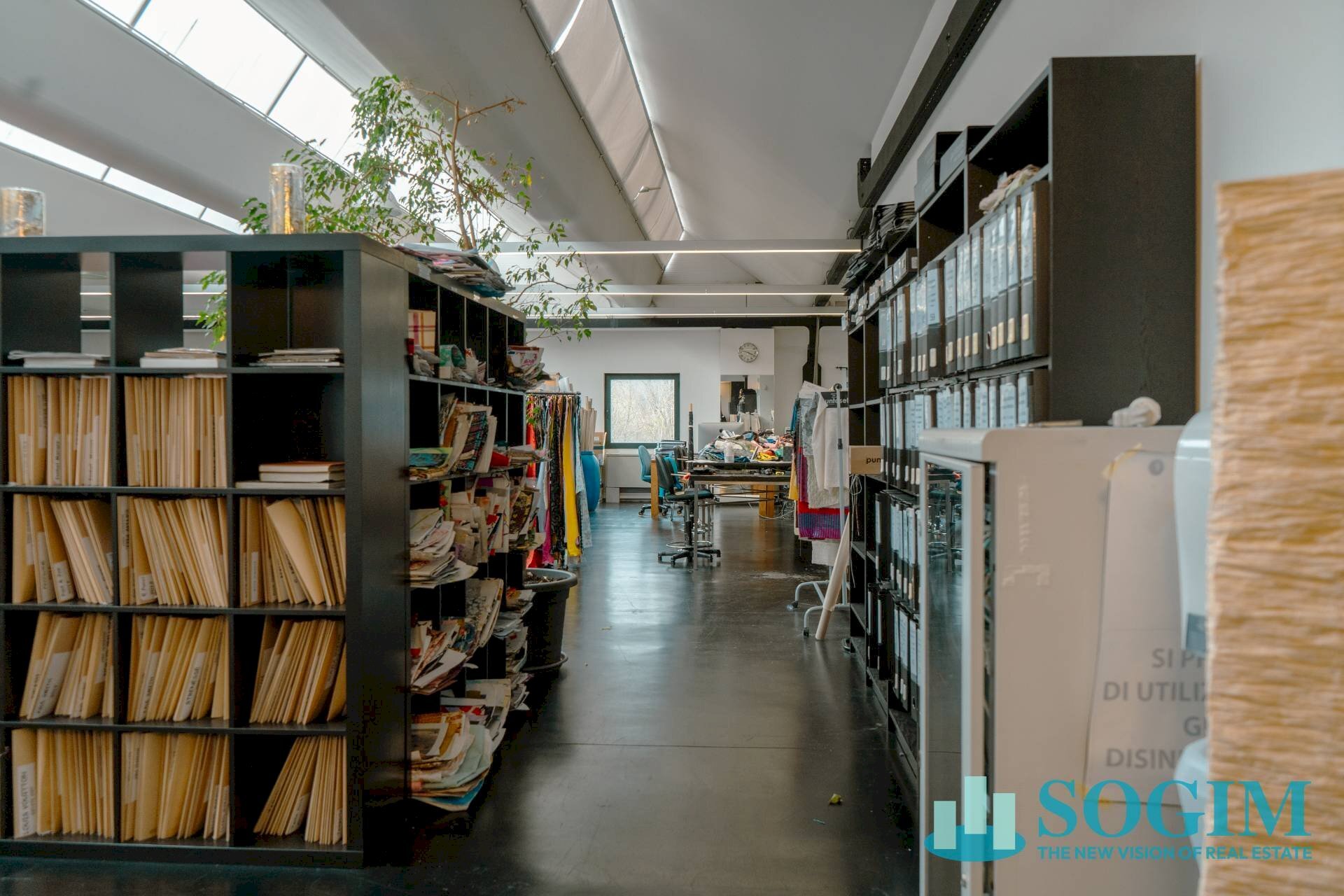 Laboratorio - Capannone Via Sant'Anna
 
1, Bulgarograsso - foto 1