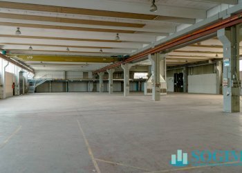 Interno_1 - Capannone Via Cesare Battisti
 
14, Lurate Caccivio - foto 9