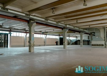 Interno_2 - Capannone Via Cesare Battisti
 
14, Lurate Caccivio - foto 10