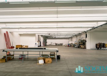 capannone primo piano - Capannone Via Trieste
 
14, Olgiate Comasco - foto 16