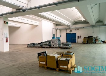 capannone primo piano_2 - Capannone Via Trieste
 
14, Olgiate Comasco - foto 18